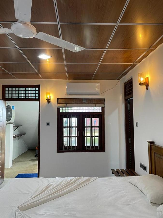 Blue Ocean Residence Induruwa Bagian luar foto